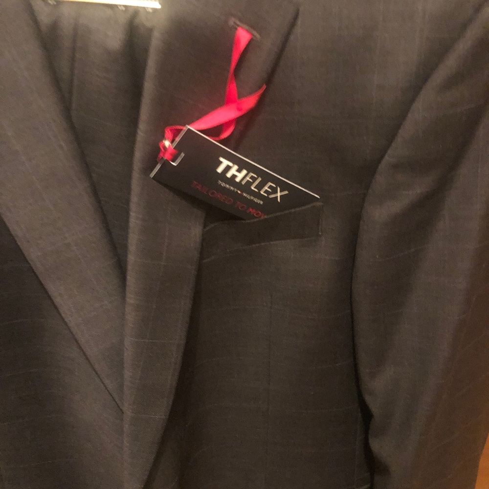 Tommy Hillfiger new suit with tags
